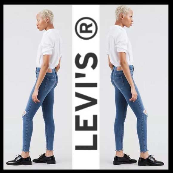 ⭐️HP⭐️Levi’s 720 High Rise Super Skinny Jeans - Picture 2 of 11